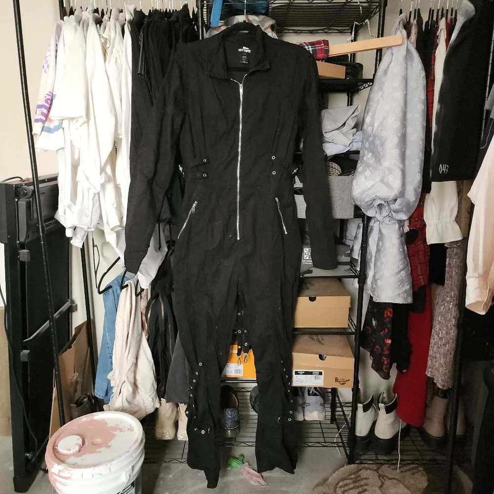 Hot Topic Black Grommet Long Sleeve Jumpsuit, M - Picture 2 of 5